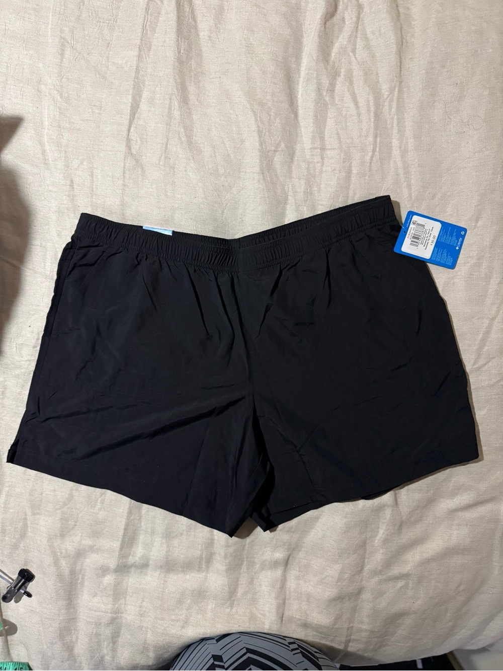 Columbia Women’s Black Pull-On Athletic Shorts Size XL Nwt